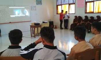 Kegiatan Orientasi Palang Merah Remaja (PMR) di SMKN 1 Batee