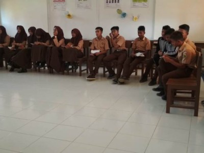 Kegiatan Orientasi Palang Merah Remaja (PMR) di SMKN 1 Batee
